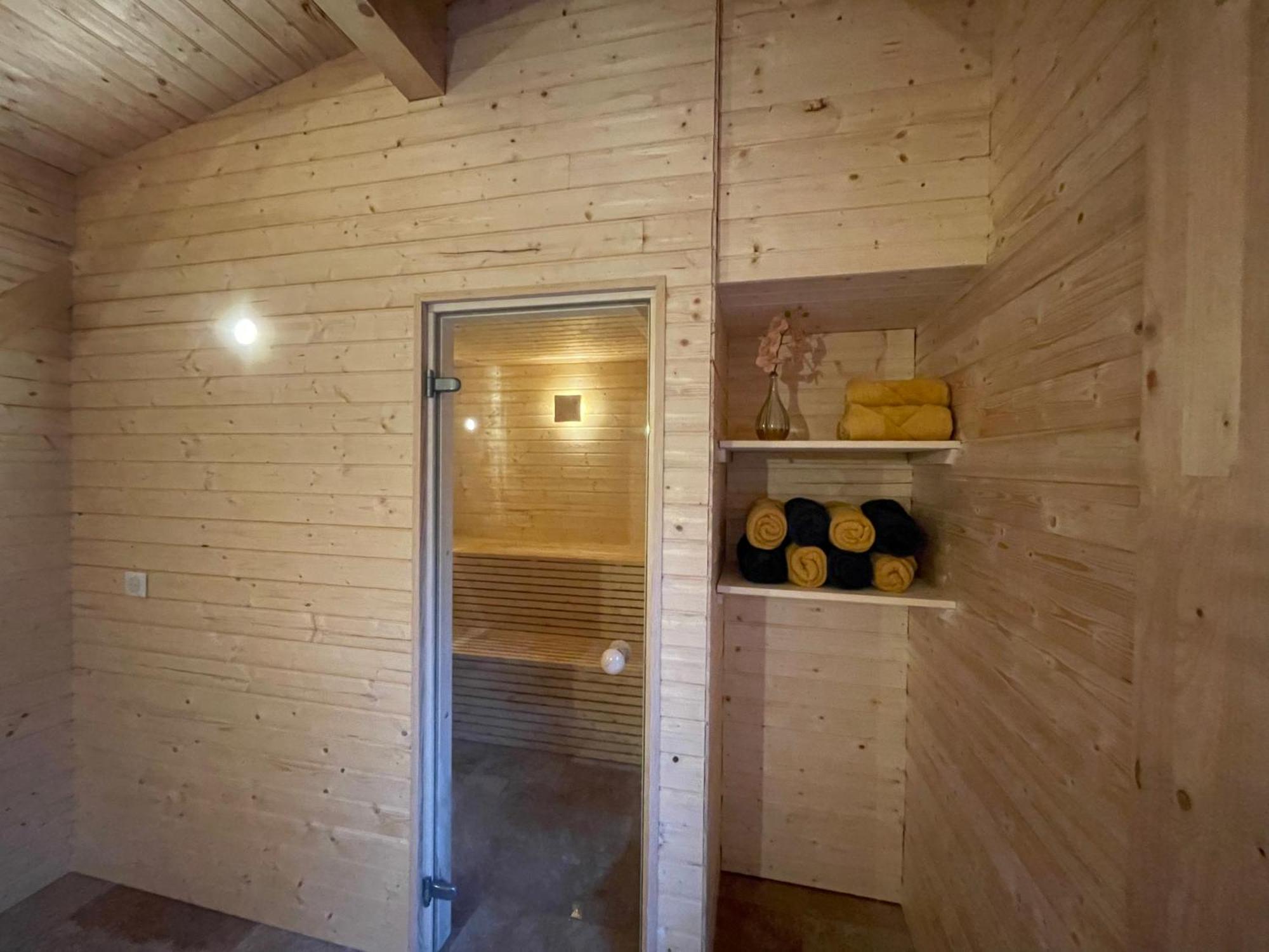 L Estanguet Maison Octogonale En Foret Rion-Des-Landes Luaran gambar